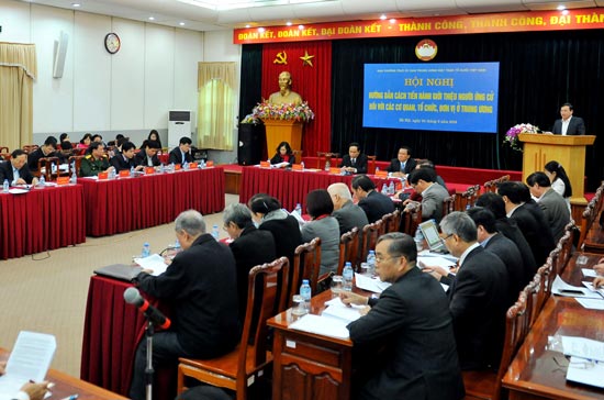 Phó Chủ tịch - Tổng thư ký Ủy ban TƯ MTTQ Việt Nam Vũ Trọng Kim phát biểu khai mạc Hội nghị.